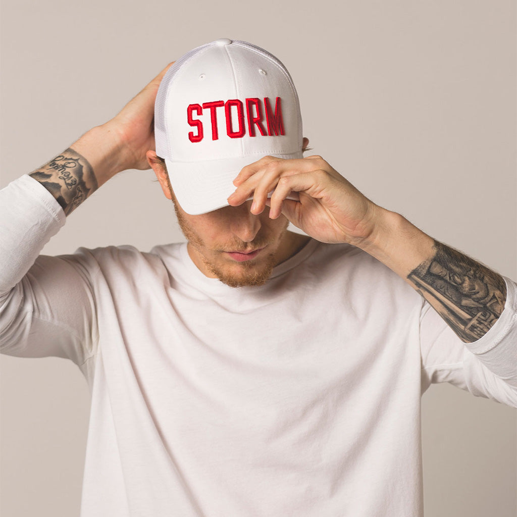 front view on model STORM white trucker